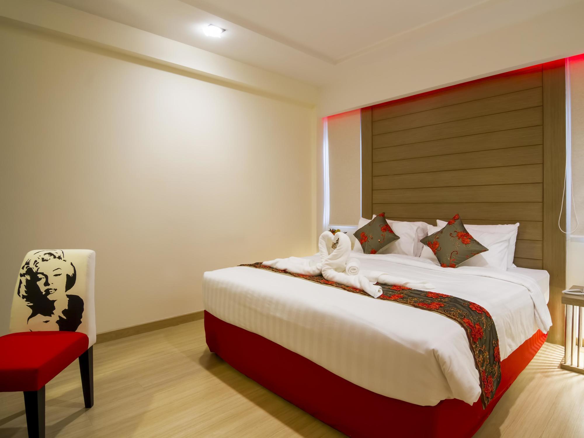 Eleven Avenue Suites Bangkok Exteriér fotografie