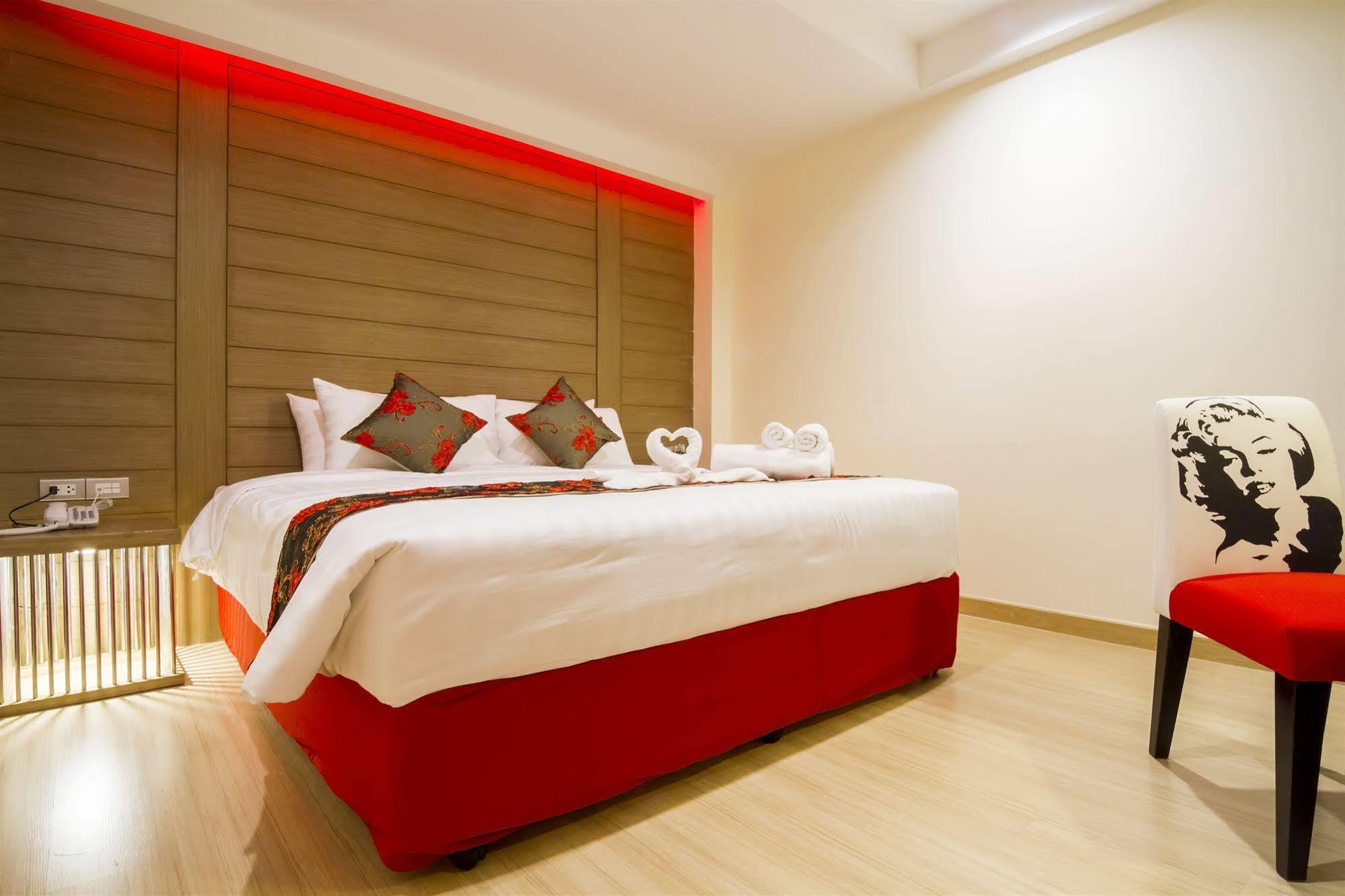Eleven Avenue Suites Bangkok Exteriér fotografie