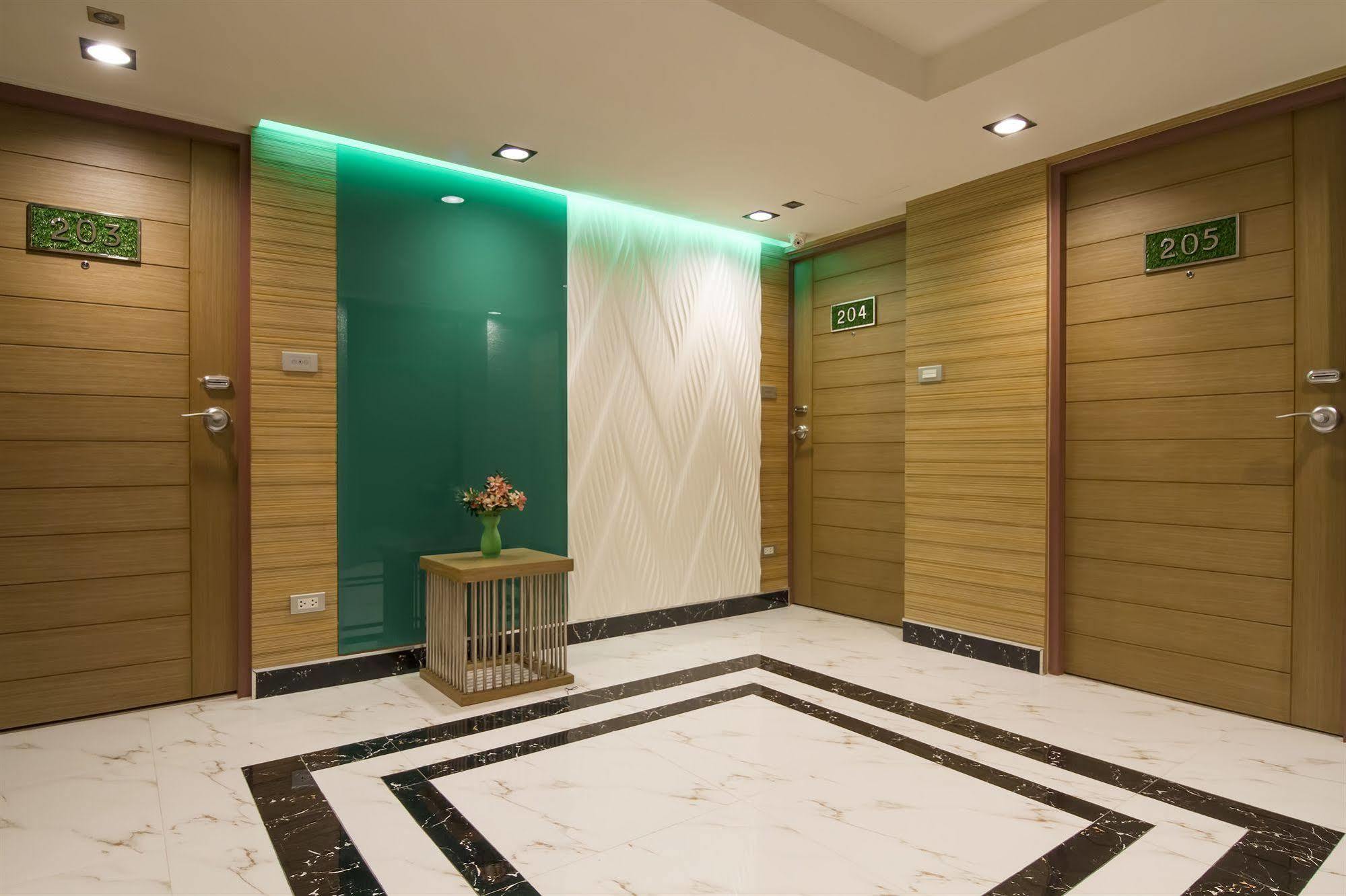Eleven Avenue Suites Bangkok Exteriér fotografie